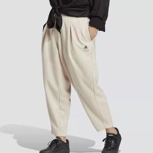 NWT Women's PLUS SIZE Adidas 11 Honore 7/8 pants